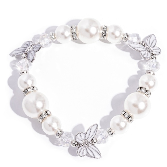 NWT White Pearl Butterfly Adjustable Bracelet - Picture 3 of 4